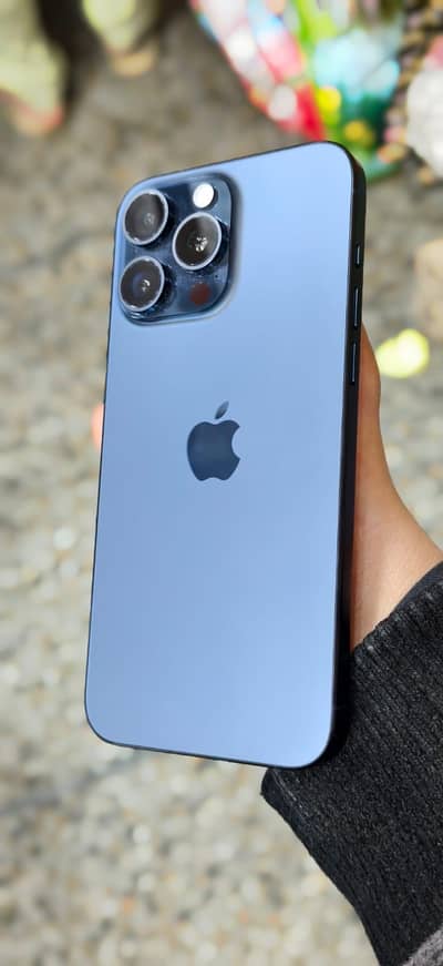 I phone 15 pro max Non Pta 100%health