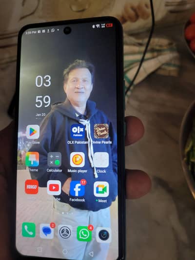 infinix hot 12 play 4/64 with charger