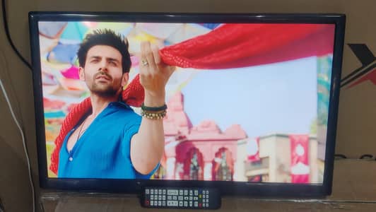 32. Inch. Google. Tv. New. Box. Pack.  Call.   O3OO18O212O