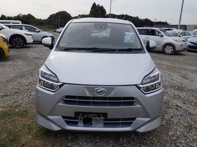 mira  2022  unreg low millage   only  9500 runing  4 grade