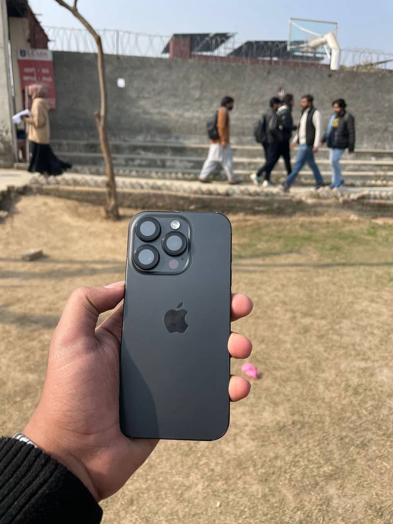Iphone 15 pro 0