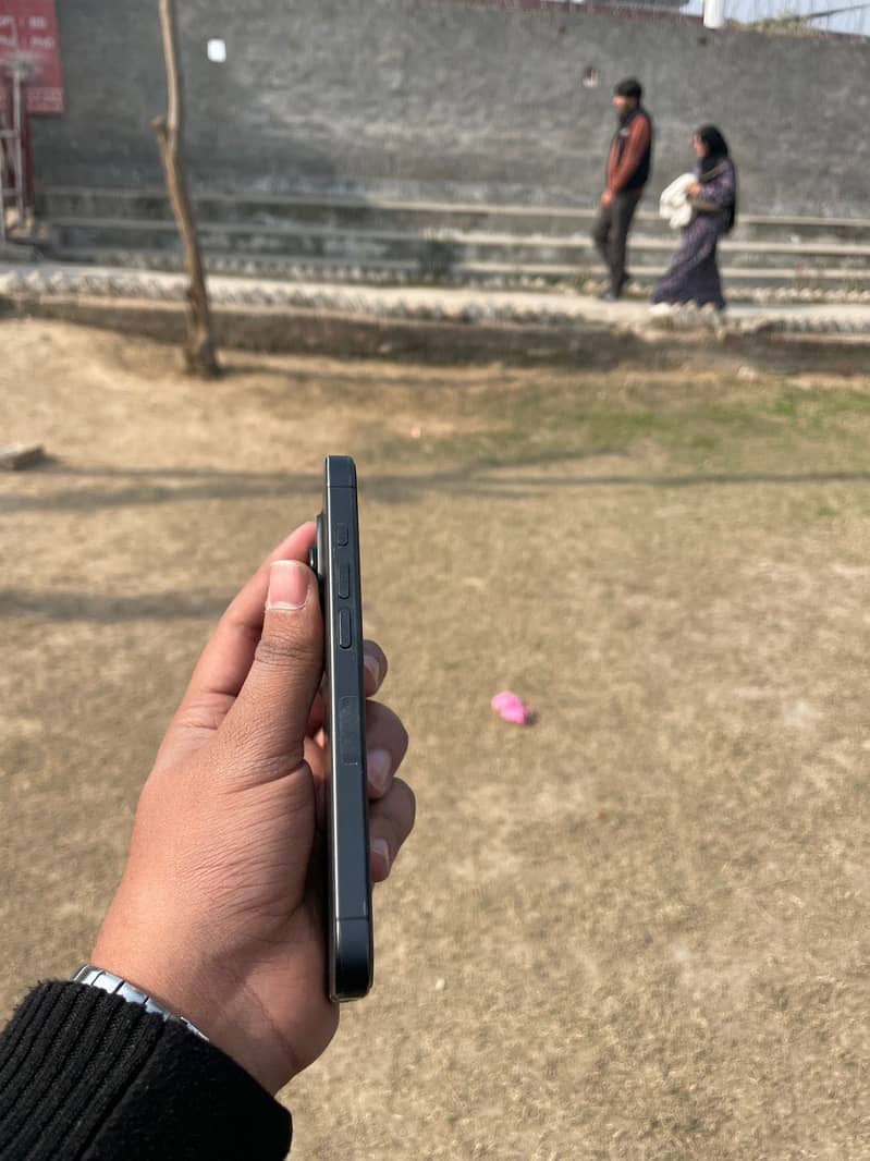 Iphone 15 pro 2