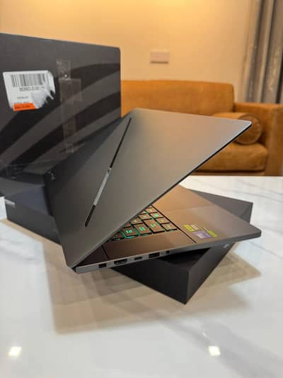 ASUS ROG Zephyrus G16 – RTX 4090, i9-185H, 32GB, 2TB SSD – USA Model