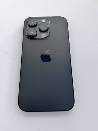 Iphone 14 pro , 128 gb , 93 battery