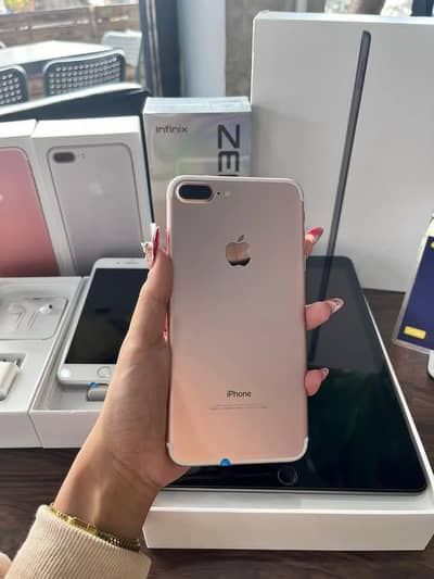 iPhone 7 plus my WhatsApp number 03241295120