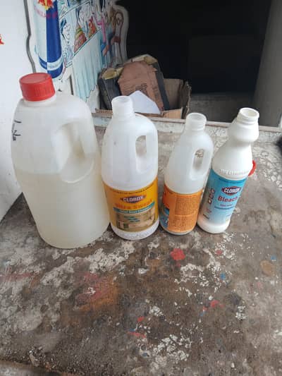 Plastic bottles and dies