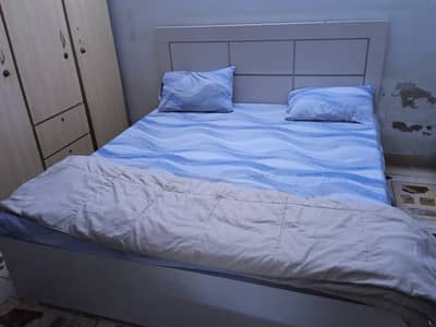 1.5 Week Old Complete Bedroom Furniture Set– New (10/10) Condition