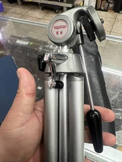 Topman E8 Tripod Stand (Japan)