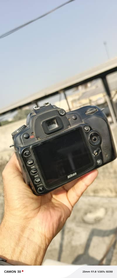nikon d90 with 18-105 VR lens