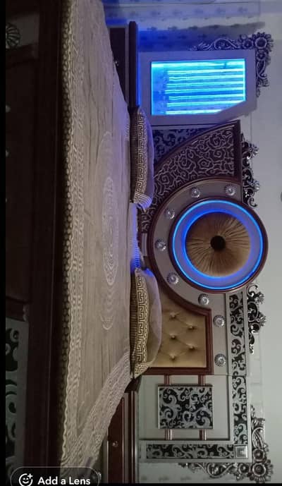 Luxury Solid Wood Bedroom Furniture Set – Premium Condition