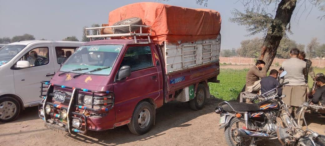 گاڑی سیل کے لیے دستیاب ہے 9