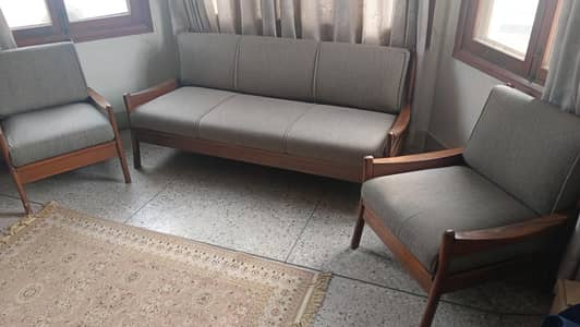 Sofa Set 5 seaters for sale