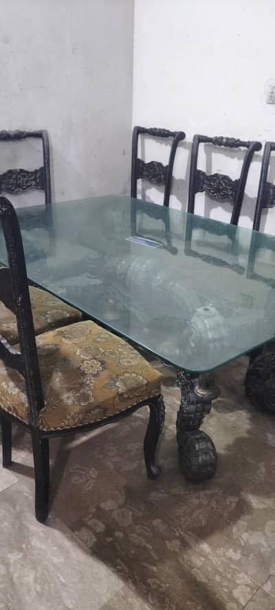 dinning table with chairs