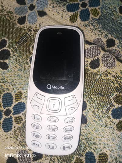 QMobile Q3310 keypad phone