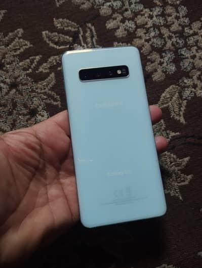 Galaxy S10 dual sim all sim chal Rahe hn 6/128 2 dots on cornor all ok