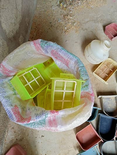 Birds Mix Pot & Matki Bahir say lagny wali 0,3,3,2,3,4,8,2,2,2,7