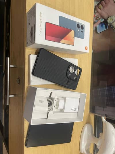 redmi noe 13 pro 8+8' 256 lush condition