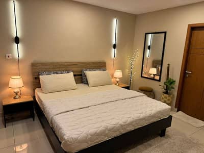 Short time 1bed ROM full furnished apartments safe and scour 100%coupe allow