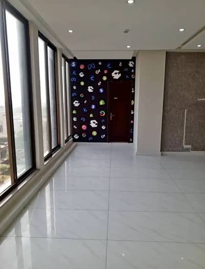 4 Marla Commercial Floor For Rent