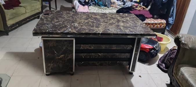 Executive office Table 3.5 x 5urgent for sale cash need for medical