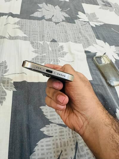 Iphone 15 pro (PTA approved)