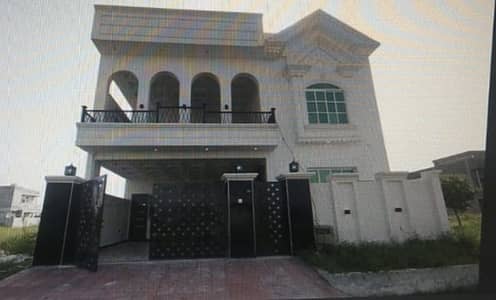 10 Marla Corner ( 35*65 in Block F ) Double Unit House Available. For Sale in Gulshan e Sehat E-18 Islamabad.