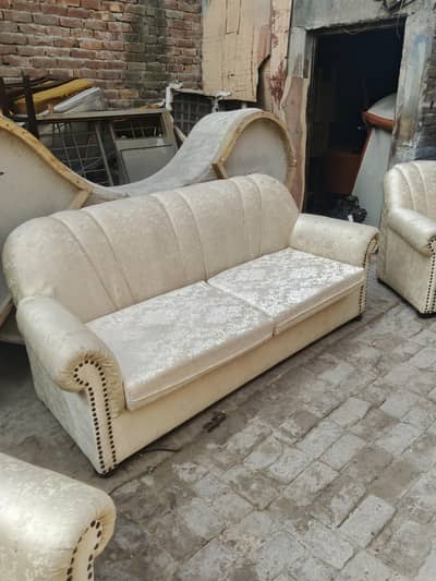 5 setar sofa all ok new condition