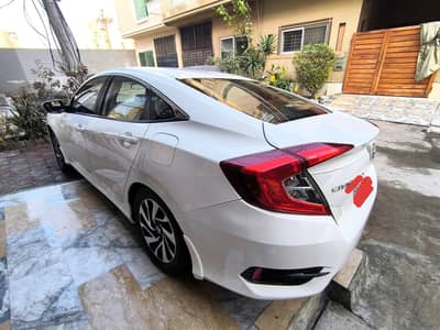 Honda Civic X 2016 UG Lush Condition