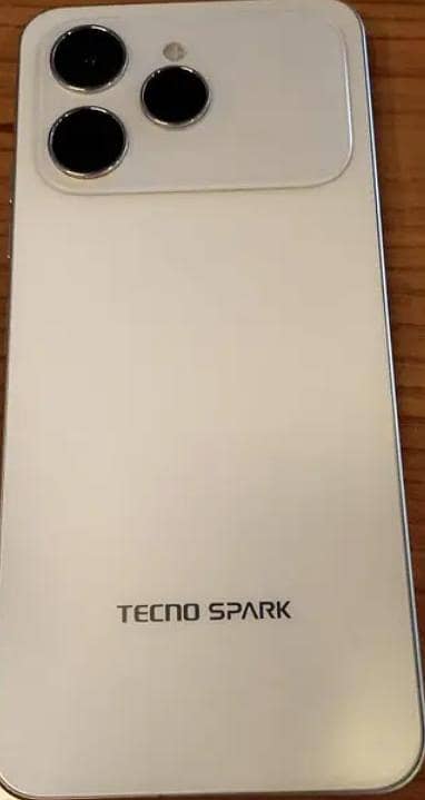 Tecno spark 40 6/128 charger cable box