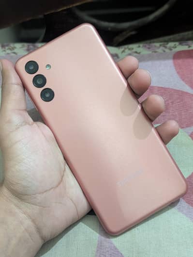 Samsung a04s.  4.128gb urgent sale.