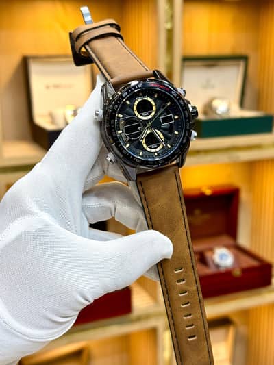 most selling watches and beauty fully locked