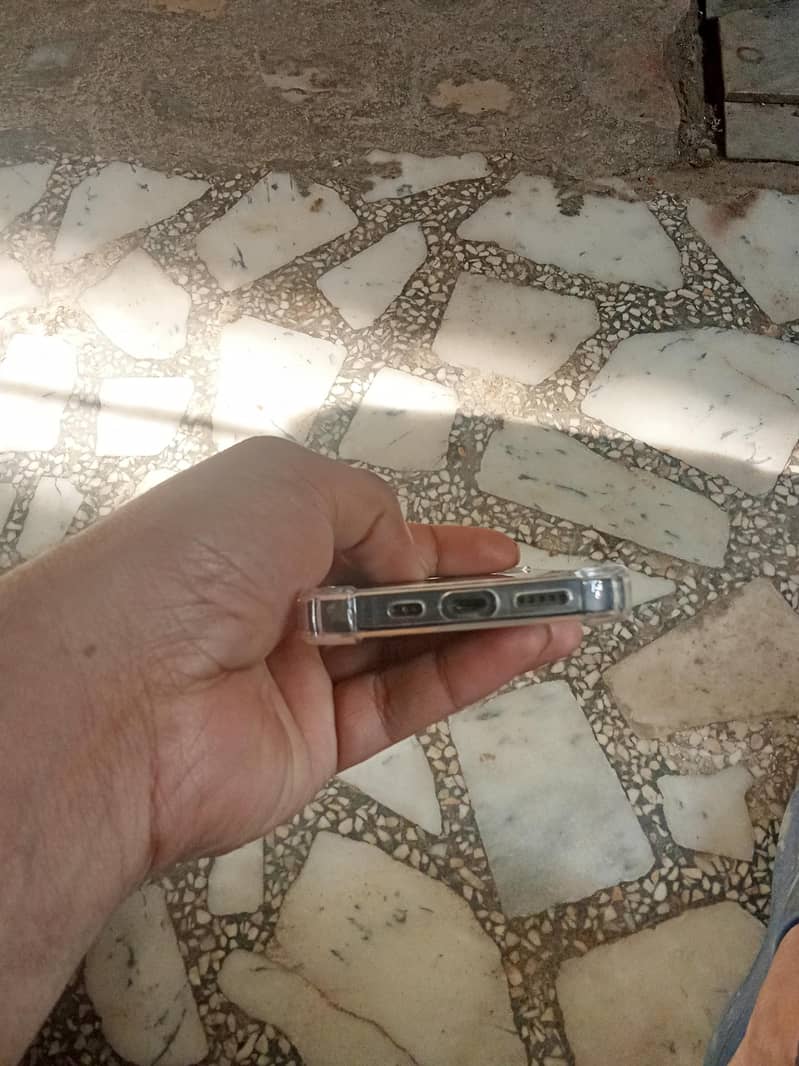 Iphone 14 pro 4