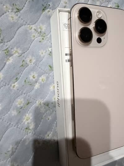 Apple iPhone 16 Pro Max