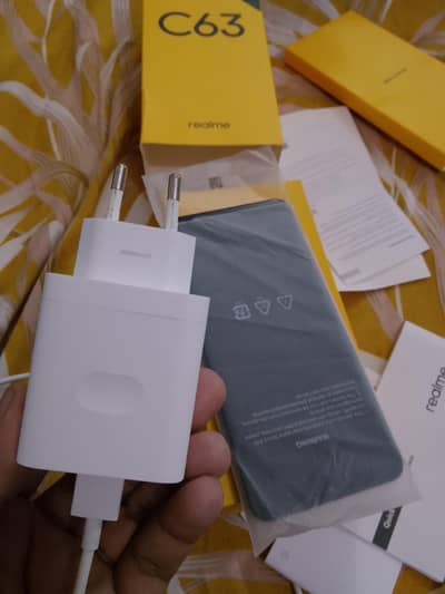 Realme C63 8/128