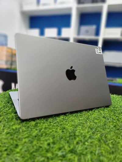 Macbook Pro M3 14 inch Space Grey 16/1TB 48 cycles Space Grey