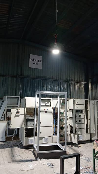 Transformer and switchgear