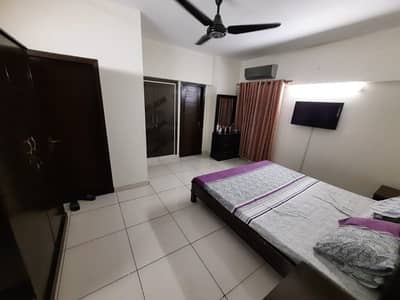 Compound Facing | 4th Floor | 3 Bed, Drawing, Dining Apartment For Sale Kings Tower, Gulistan-E-Johar