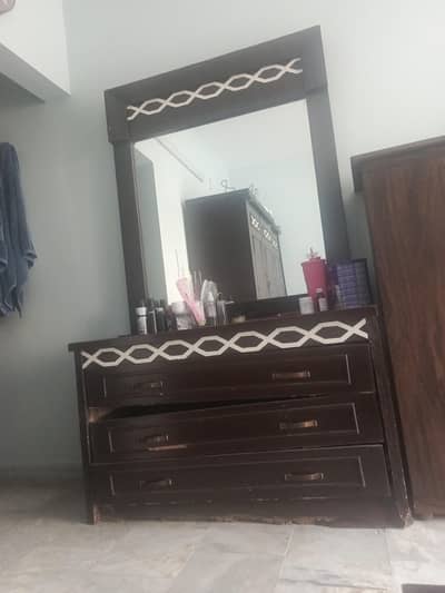 dressing table