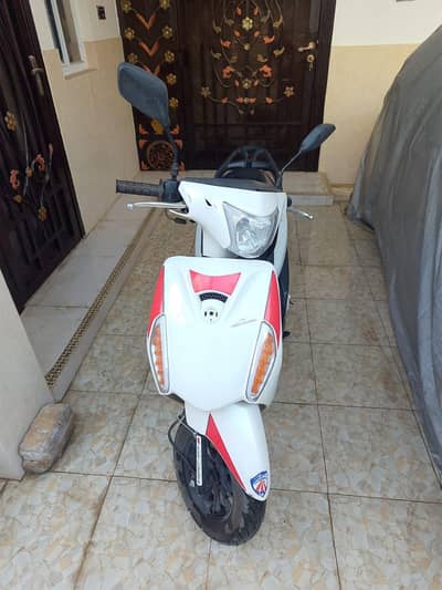 2021 50cc petrol scooty