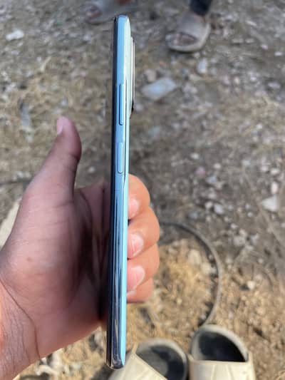 6 128 GB  panel change hy achy wala dalwaya hyy  condition 10 by 9