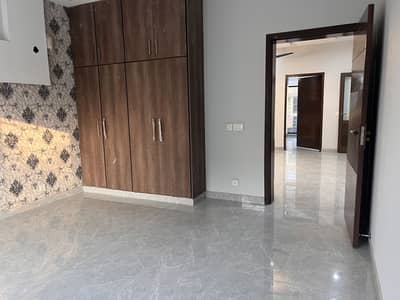 7 Marla Upper Portion For Rent