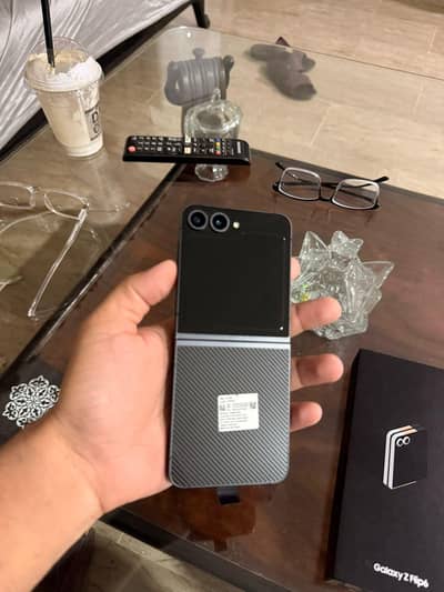 ZFlip 6 Factory Unlocked