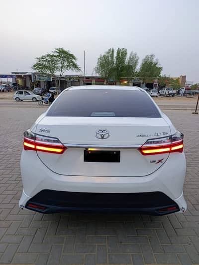 Corolla Altis 1.6 X Manual