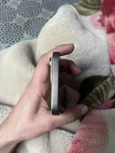 Iphone 16 pro max 256 gb PTA approved