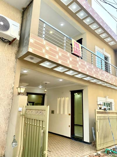 6 Marla Brand New A Beautiful Designer House For Sale