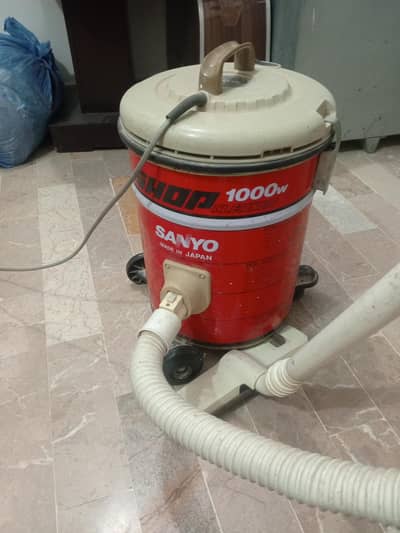 Sanyo Vaccume Cleaner
