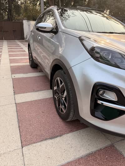 KIA SPORTAGE FWD TOTAL GENUINE NO PART REPAINTED