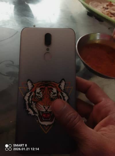 oppo f11.  (8/256 good condition