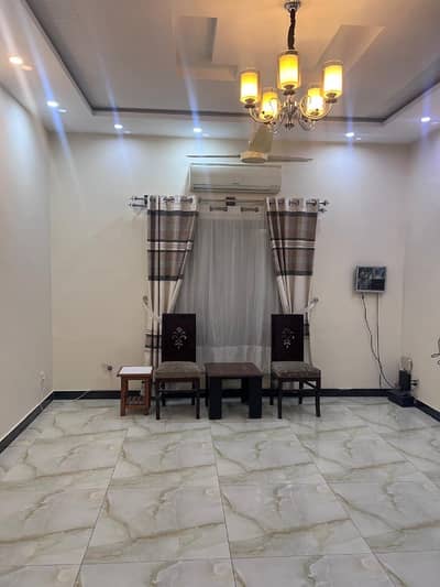 1 Kanal Single Storey Almost New House For Rent In Canal View Lahore