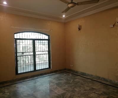 Get A 8 Marla House For sale In PCSIR Staff Colony